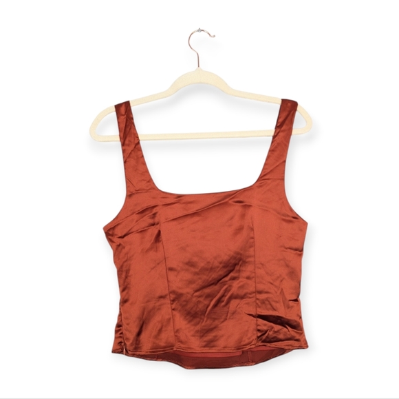 Lulu’s Rust Red Orange Exceptional Allure Satin Cropped Tank Top Size M - Picture 2 of 7